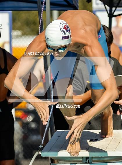 Thumbnail 3 in Husky Invitational photogallery.
