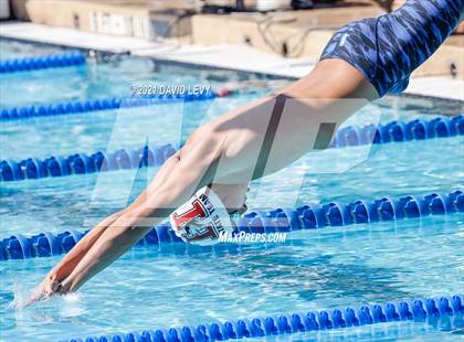 Thumbnail 2 in Husky Invitational photogallery.