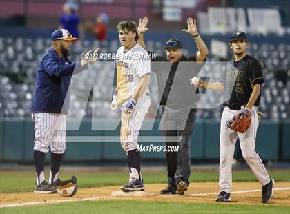 Thumbnail 2 in Forney vs. Wakeland (UIL 5A Regional Final)  photogallery.