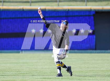 Thumbnail 1 in Forney vs. Wakeland (UIL 5A Regional Final)  photogallery.