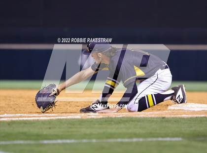 Thumbnail 3 in Forney vs. Wakeland (UIL 5A Regional Final)  photogallery.