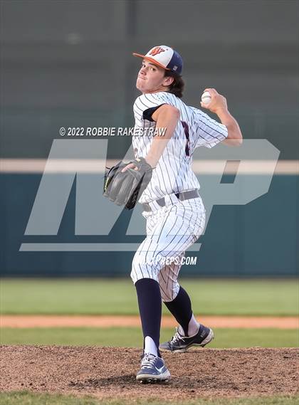 Thumbnail 3 in Forney vs. Wakeland (UIL 5A Regional Final)  photogallery.