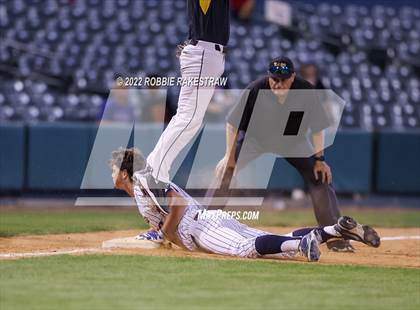 Thumbnail 3 in Forney vs. Wakeland (UIL 5A Regional Final)  photogallery.