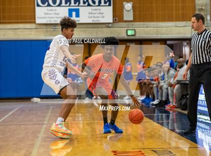 Thumbnail 3 in Garfield vs. Rainier Beach (WIAA 3A District Playoff) photogallery.