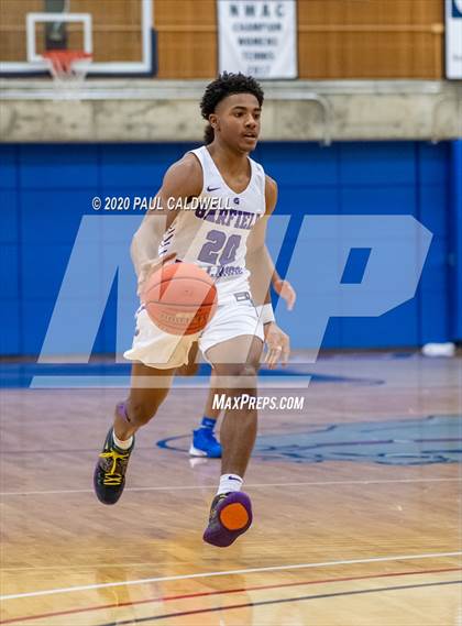Thumbnail 2 in Garfield vs. Rainier Beach (WIAA 3A District Playoff) photogallery.