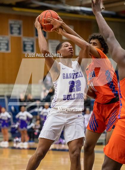 Thumbnail 3 in Garfield vs. Rainier Beach (WIAA 3A District Playoff) photogallery.