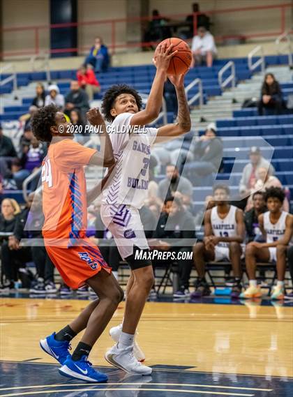 Thumbnail 1 in Garfield vs. Rainier Beach (WIAA 3A District Playoff) photogallery.