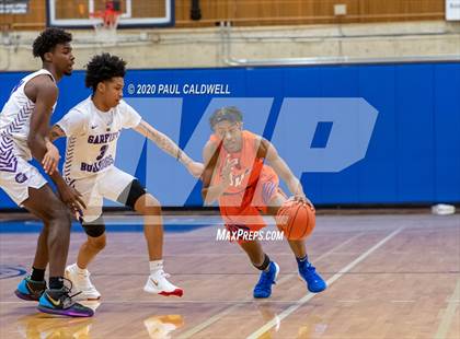 Thumbnail 1 in Garfield vs. Rainier Beach (WIAA 3A District Playoff) photogallery.