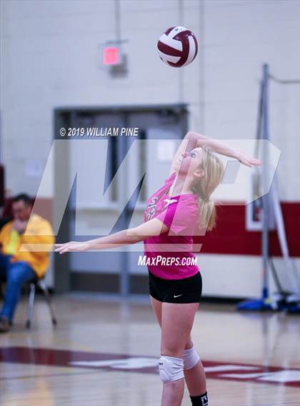 Thumbnail 2 in JV: Monroe-Woodbury @ Kingston photogallery.