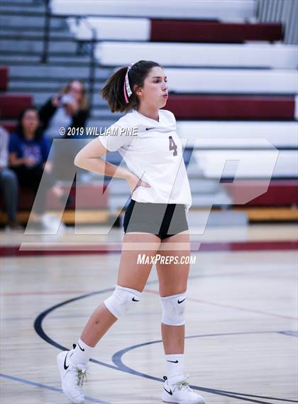 Thumbnail 3 in JV: Monroe-Woodbury @ Kingston photogallery.