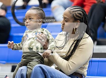 Thumbnail 1 in Pattonville vs Alton (Illinois Classic) photogallery.