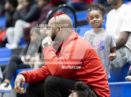 Thumbnail 1 in Pattonville vs Alton (Illinois Classic) photogallery.