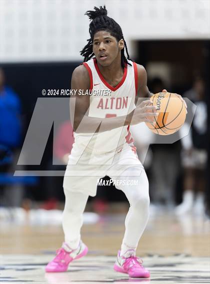Thumbnail 1 in Pattonville vs Alton (Illinois Classic) photogallery.