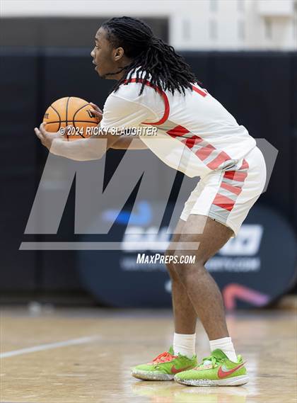 Thumbnail 3 in Pattonville vs Alton (Illinois Classic) photogallery.