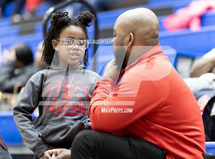 Thumbnail 1 in Pattonville vs Alton (Illinois Classic) photogallery.