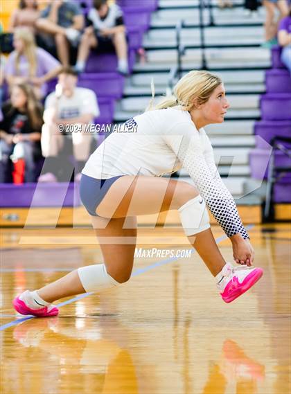 Thumbnail 3 in Edgewood @ Bellbrook photogallery.