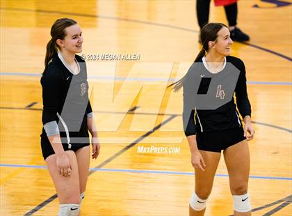 Thumbnail 3 in Edgewood @ Bellbrook photogallery.