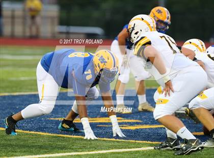 Thumbnail 1 in Red Lion @ Waynesboro photogallery.