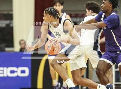Thumbnail 2 in St. Augustine vs. East Catholic (Spalding Hoophall Classic) photogallery.