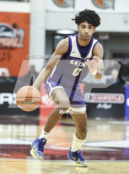 Thumbnail 1 in St. Augustine vs. East Catholic (Spalding Hoophall Classic) photogallery.