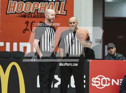 Thumbnail 2 in St. Augustine vs. East Catholic (Spalding Hoophall Classic) photogallery.