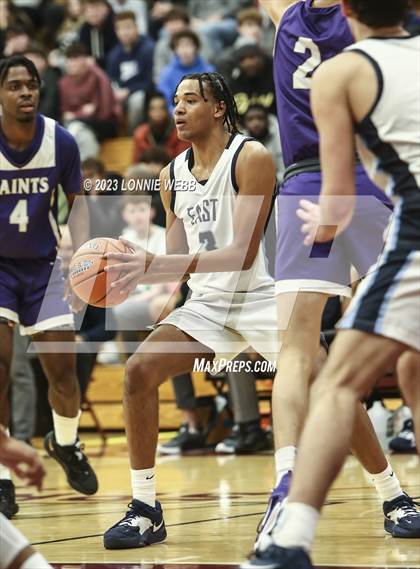 Thumbnail 2 in St. Augustine vs. East Catholic (Spalding Hoophall Classic) photogallery.