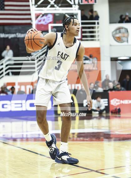 Thumbnail 3 in St. Augustine vs. East Catholic (Spalding Hoophall Classic) photogallery.