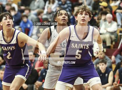 Thumbnail 1 in St. Augustine vs. East Catholic (Spalding Hoophall Classic) photogallery.