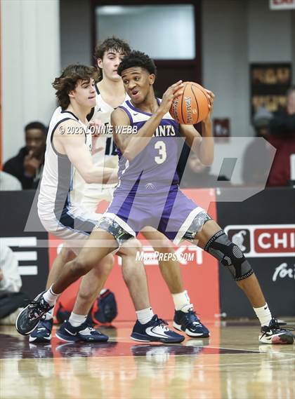Thumbnail 2 in St. Augustine vs. East Catholic (Spalding Hoophall Classic) photogallery.