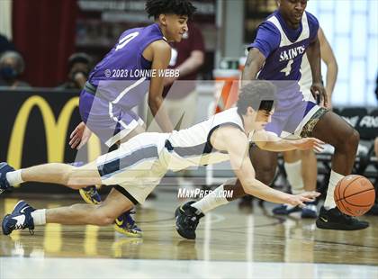 Thumbnail 3 in St. Augustine vs. East Catholic (Spalding Hoophall Classic) photogallery.