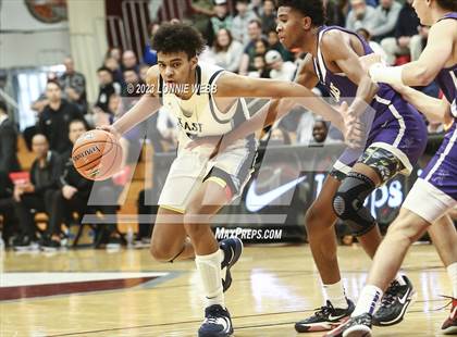 Thumbnail 2 in St. Augustine vs. East Catholic (Spalding Hoophall Classic) photogallery.