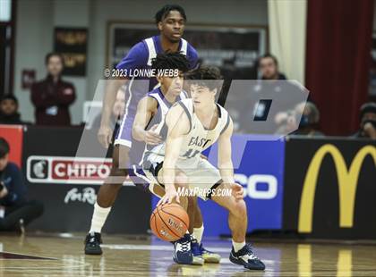 Thumbnail 3 in St. Augustine vs. East Catholic (Spalding Hoophall Classic) photogallery.