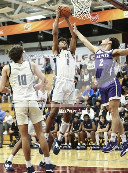 Thumbnail 3 in St. Augustine vs. East Catholic (Spalding Hoophall Classic) photogallery.