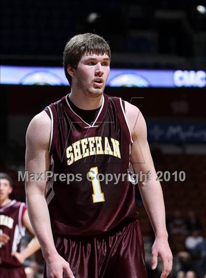 Thumbnail 1 in Sheehan vs. Bloomfield (CIAC Class M Final) photogallery.