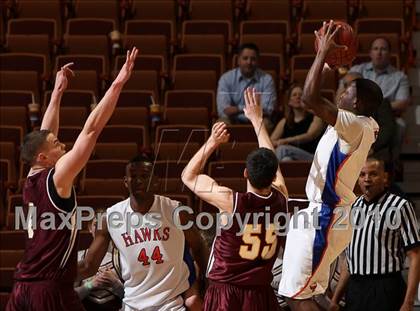 Thumbnail 2 in Sheehan vs. Bloomfield (CIAC Class M Final) photogallery.
