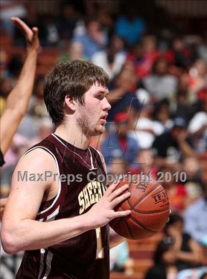 Thumbnail 1 in Sheehan vs. Bloomfield (CIAC Class M Final) photogallery.
