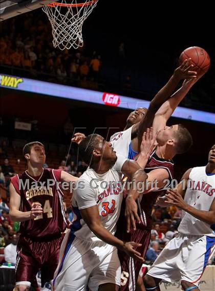 Thumbnail 2 in Sheehan vs. Bloomfield (CIAC Class M Final) photogallery.