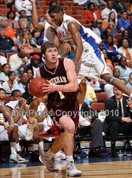 Thumbnail 2 in Sheehan vs. Bloomfield (CIAC Class M Final) photogallery.