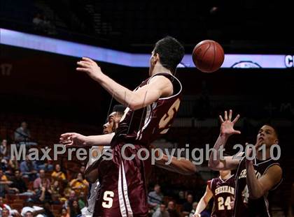Thumbnail 3 in Sheehan vs. Bloomfield (CIAC Class M Final) photogallery.