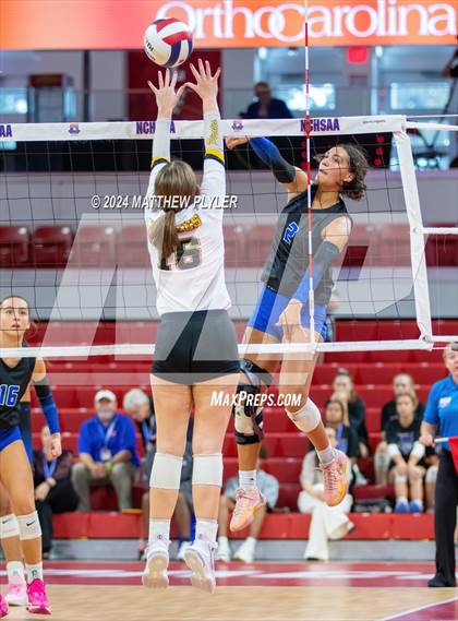 Thumbnail 3 in Polk County vs Perquimans (NCHSAA 1A Final) photogallery.