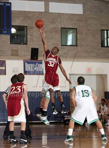 Thumbnail 2 in Mission Hills vs St. Joseph (Mission Prep Christmas Classic) photogallery.