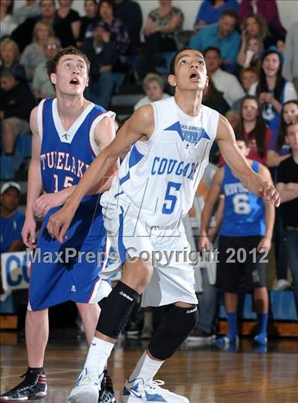 Thumbnail 1 in Tulelake vs. Capital Christian (CIF NorCal D5 Playoffs) photogallery.
