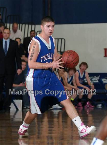 Thumbnail 2 in Tulelake vs. Capital Christian (CIF NorCal D5 Playoffs) photogallery.
