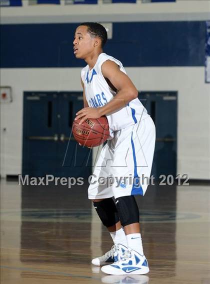 Thumbnail 2 in Tulelake vs. Capital Christian (CIF NorCal D5 Playoffs) photogallery.