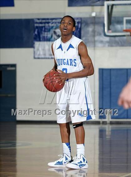 Thumbnail 1 in Tulelake vs. Capital Christian (CIF NorCal D5 Playoffs) photogallery.