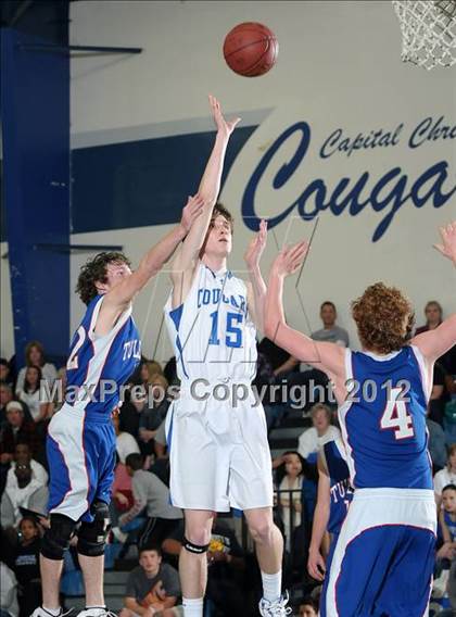 Thumbnail 1 in Tulelake vs. Capital Christian (CIF NorCal D5 Playoffs) photogallery.