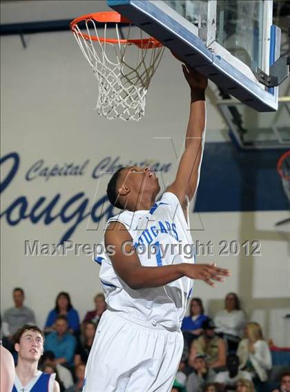 Thumbnail 3 in Tulelake vs. Capital Christian (CIF NorCal D5 Playoffs) photogallery.