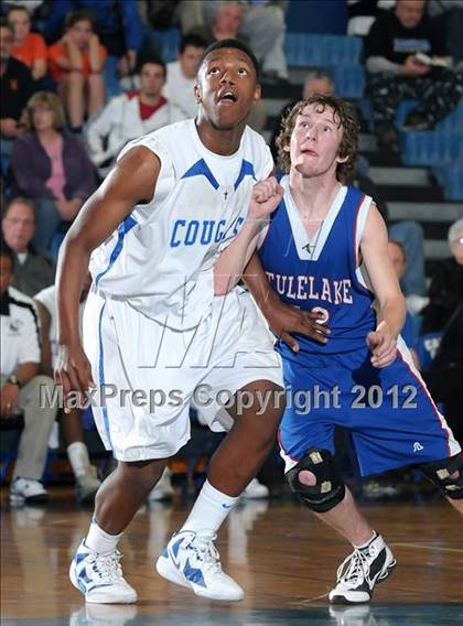 Thumbnail 3 in Tulelake vs. Capital Christian (CIF NorCal D5 Playoffs) photogallery.
