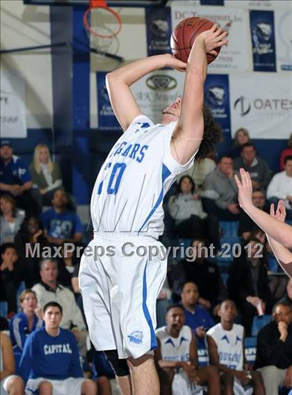 Thumbnail 1 in Tulelake vs. Capital Christian (CIF NorCal D5 Playoffs) photogallery.