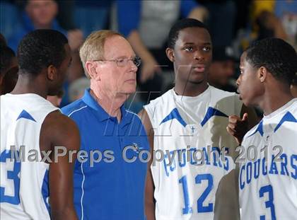 Thumbnail 1 in Tulelake vs. Capital Christian (CIF NorCal D5 Playoffs) photogallery.